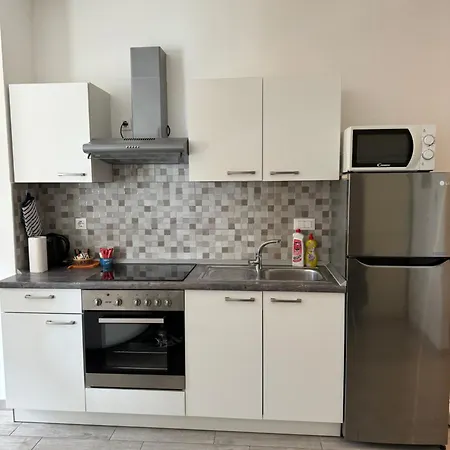 Oki * Gradac (Split-Dalmatia)